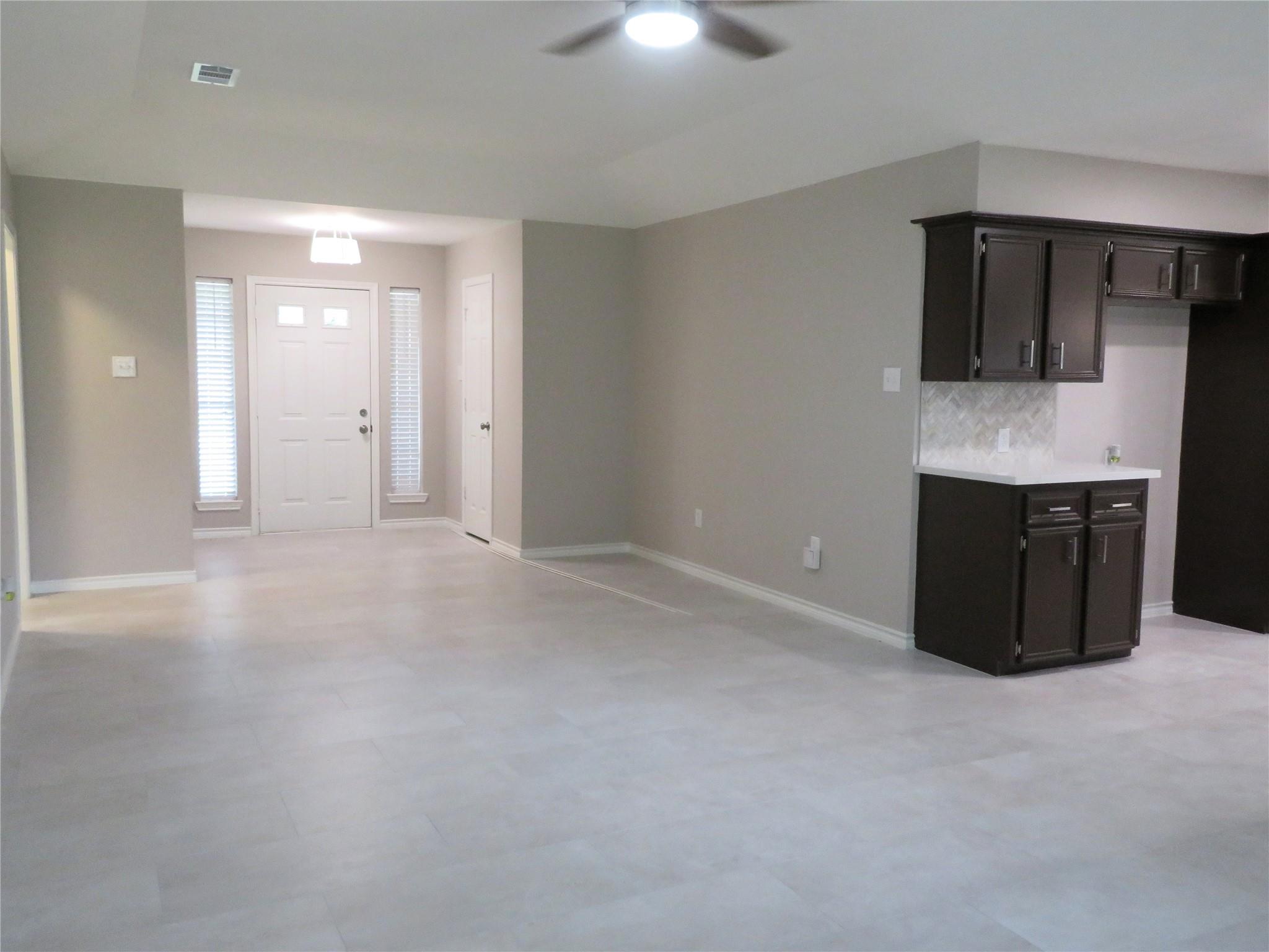 3027 Turtle Creek Drive