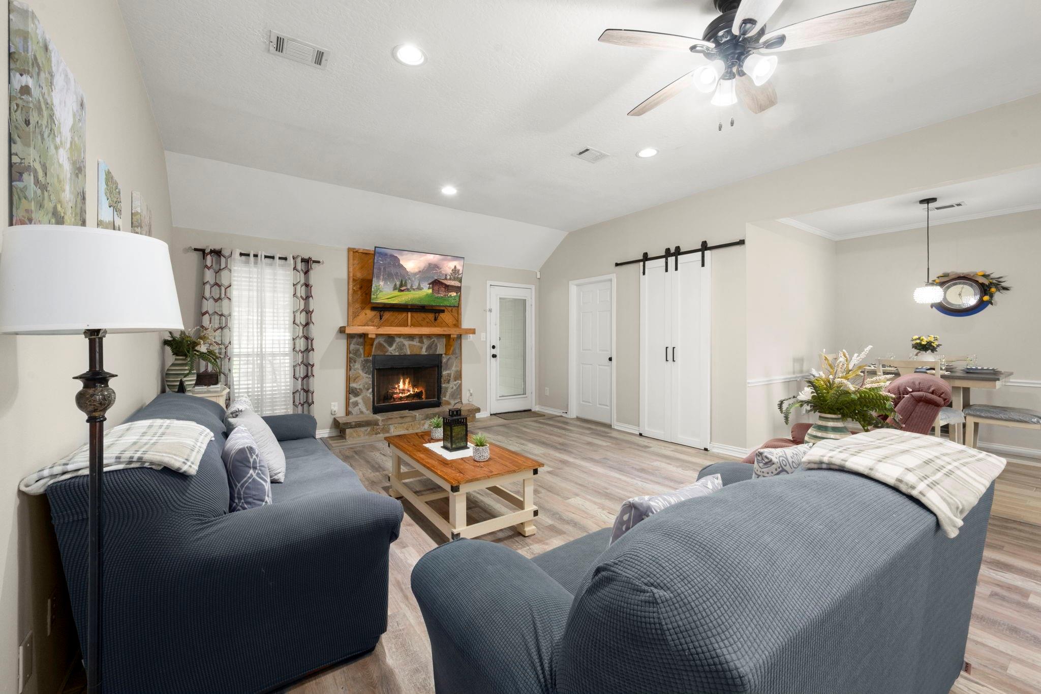 10807 Amar Drive