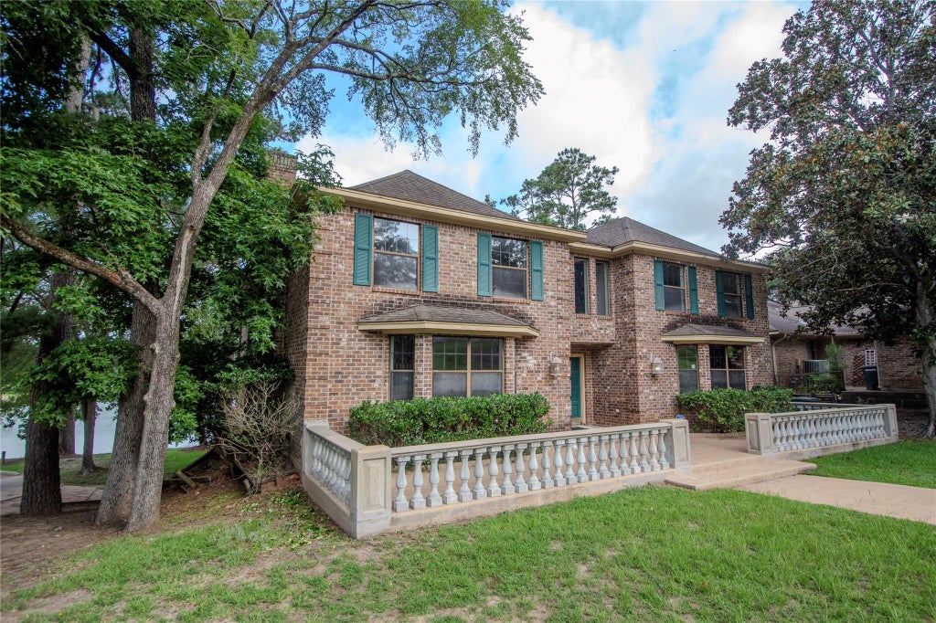 Photo of 1630 Green Briar Drive, Huntsville, TX 77340 (MLS # 94965191)