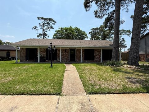 Photo of 3305 Tompkins Drive, Baytown, TX 77521 (MLS # 92424257)