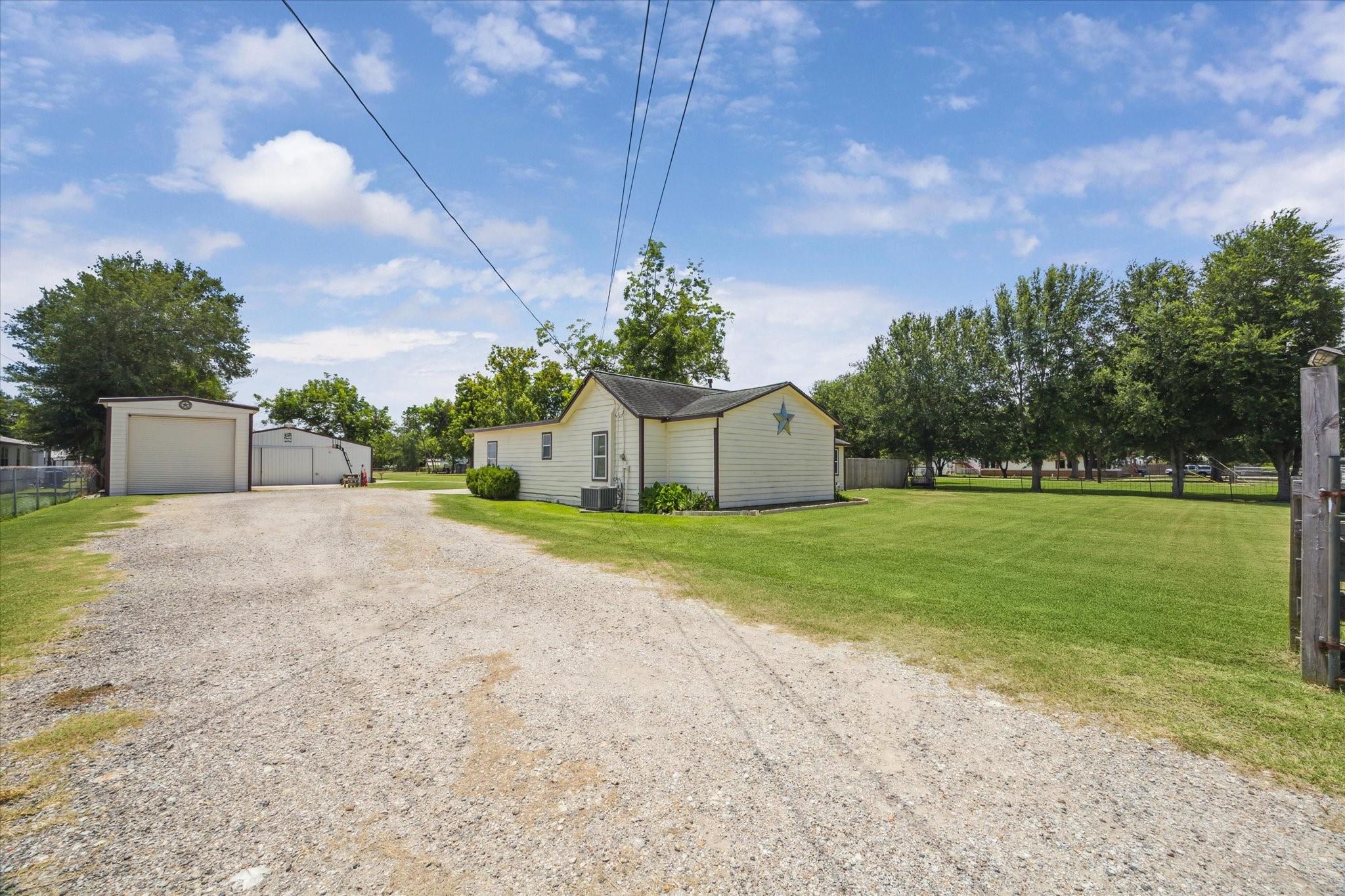 1003 E Wallisville Road
