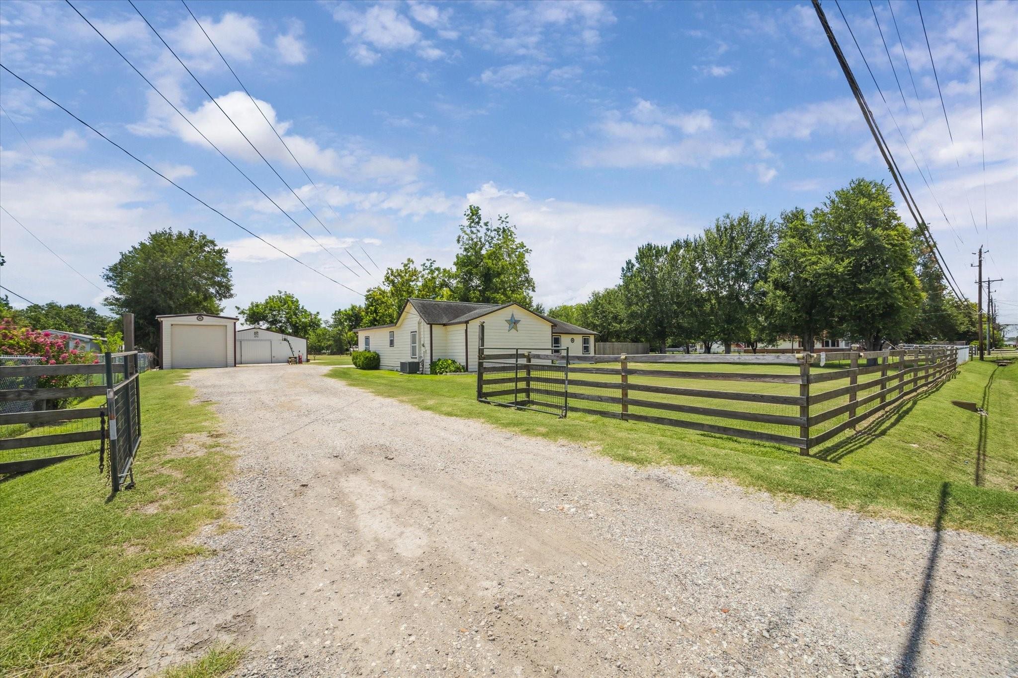1003 E Wallisville Road