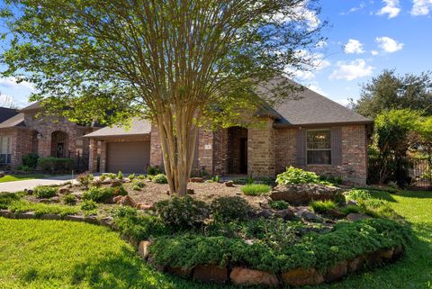 Photo of 31 N Warbler Bend Circle, The Woodlands, TX 77382 (MLS # 52521222)