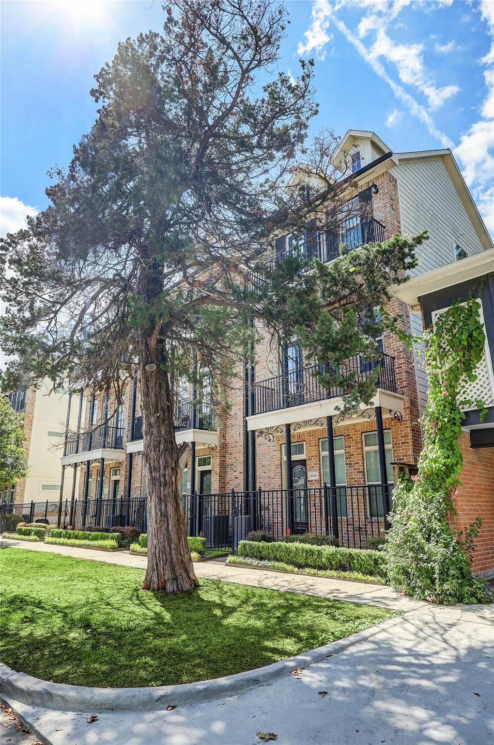 1041 Ashland Street