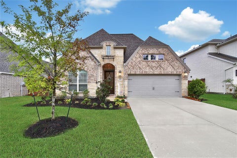 Homes For Sale - 15991 Mahogany Mist Drive<br/> Conroe, TX 77302