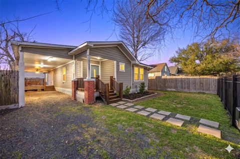 Photo of 1405 Walton Street, Houston, TX 77009 (MLS # 63906756)