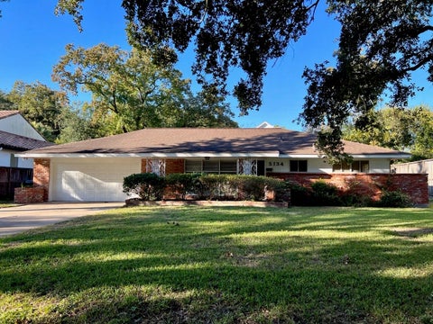 Photo of 5134 Indigo Street, Houston, TX 77096 (MLS # 77249016)