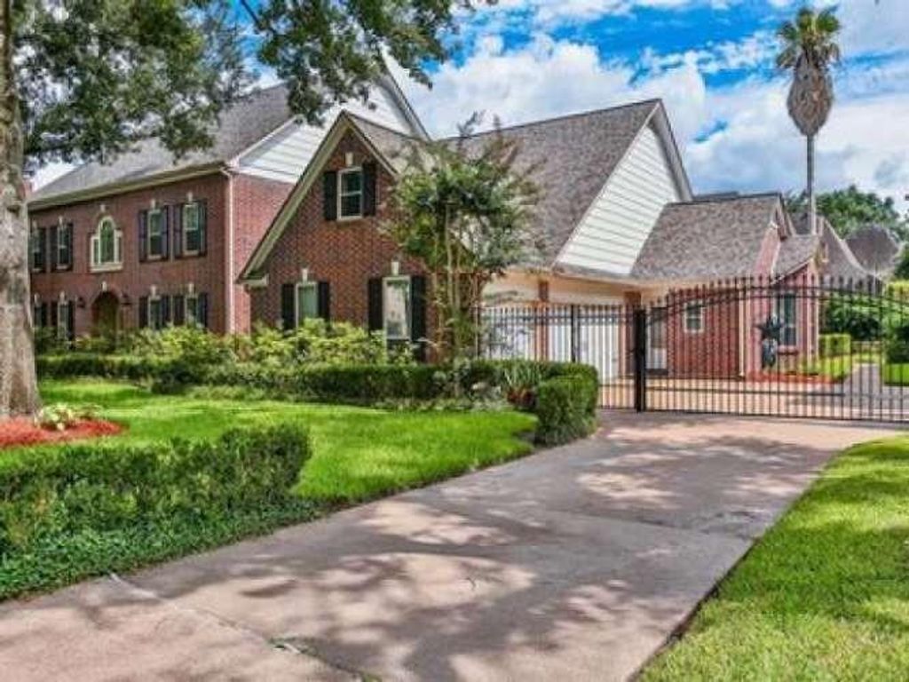 Photo of 20115 Echo Falls Drive, Katy, TX 77450 (MLS # 56710916)