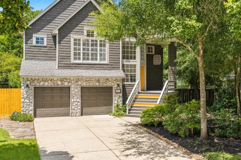 Photo of 11 Winter Wheat Place, The Woodlands, TX 77381 (MLS # 71496172)