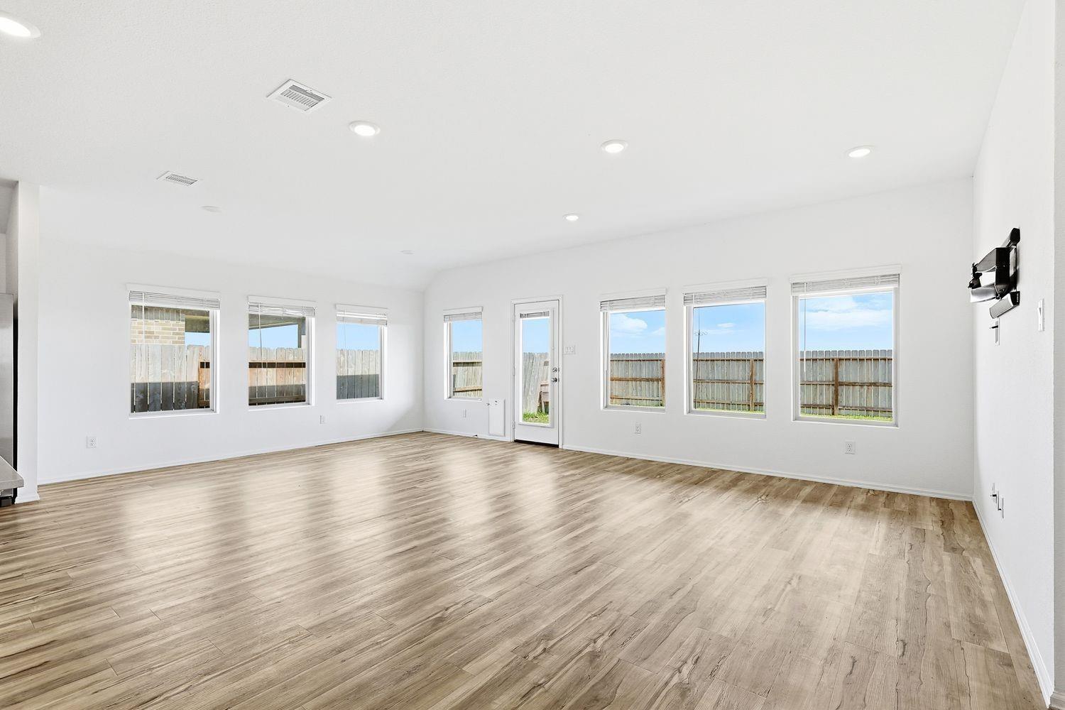 7434 Bartoncliff Drive