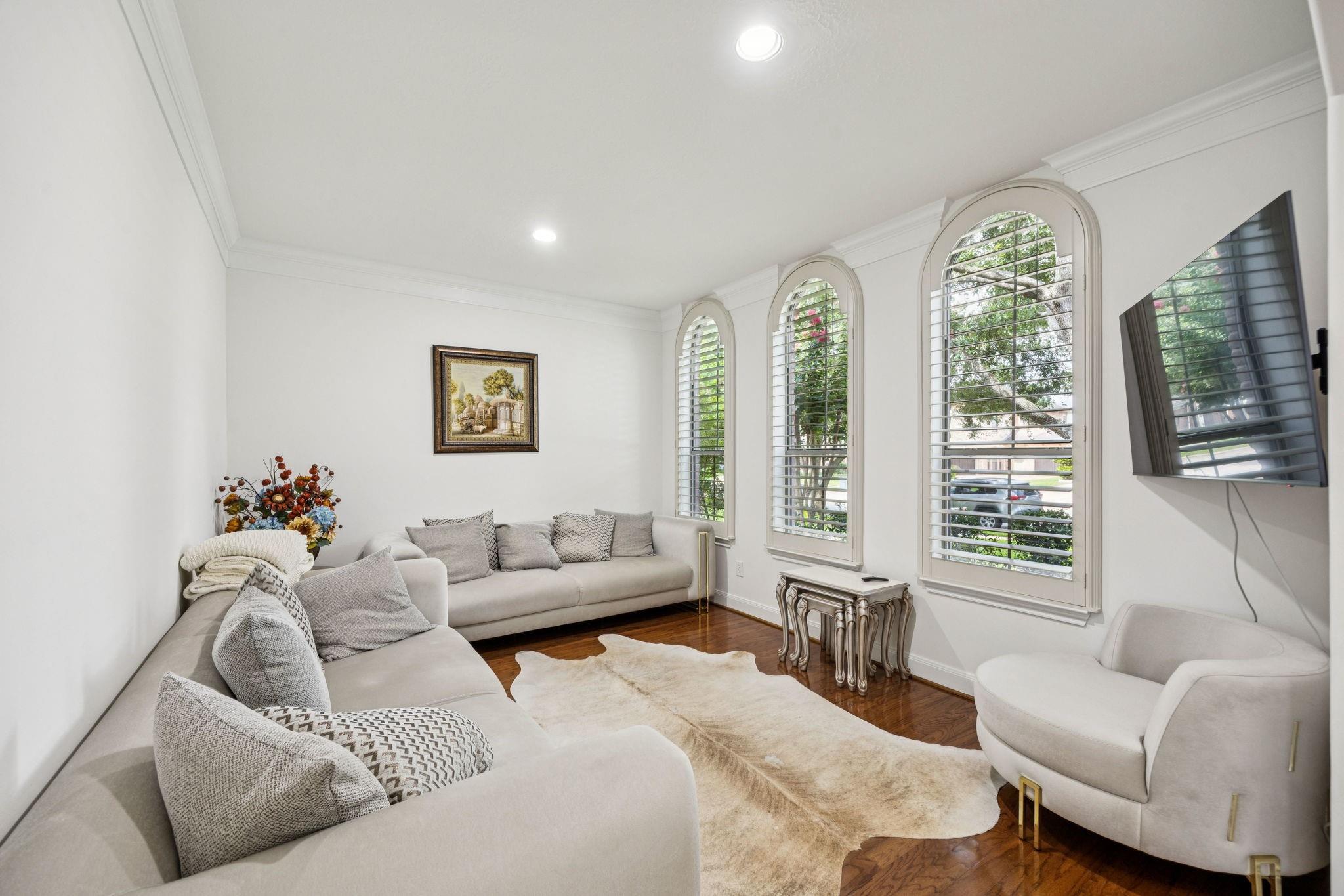 934 Poydras Street