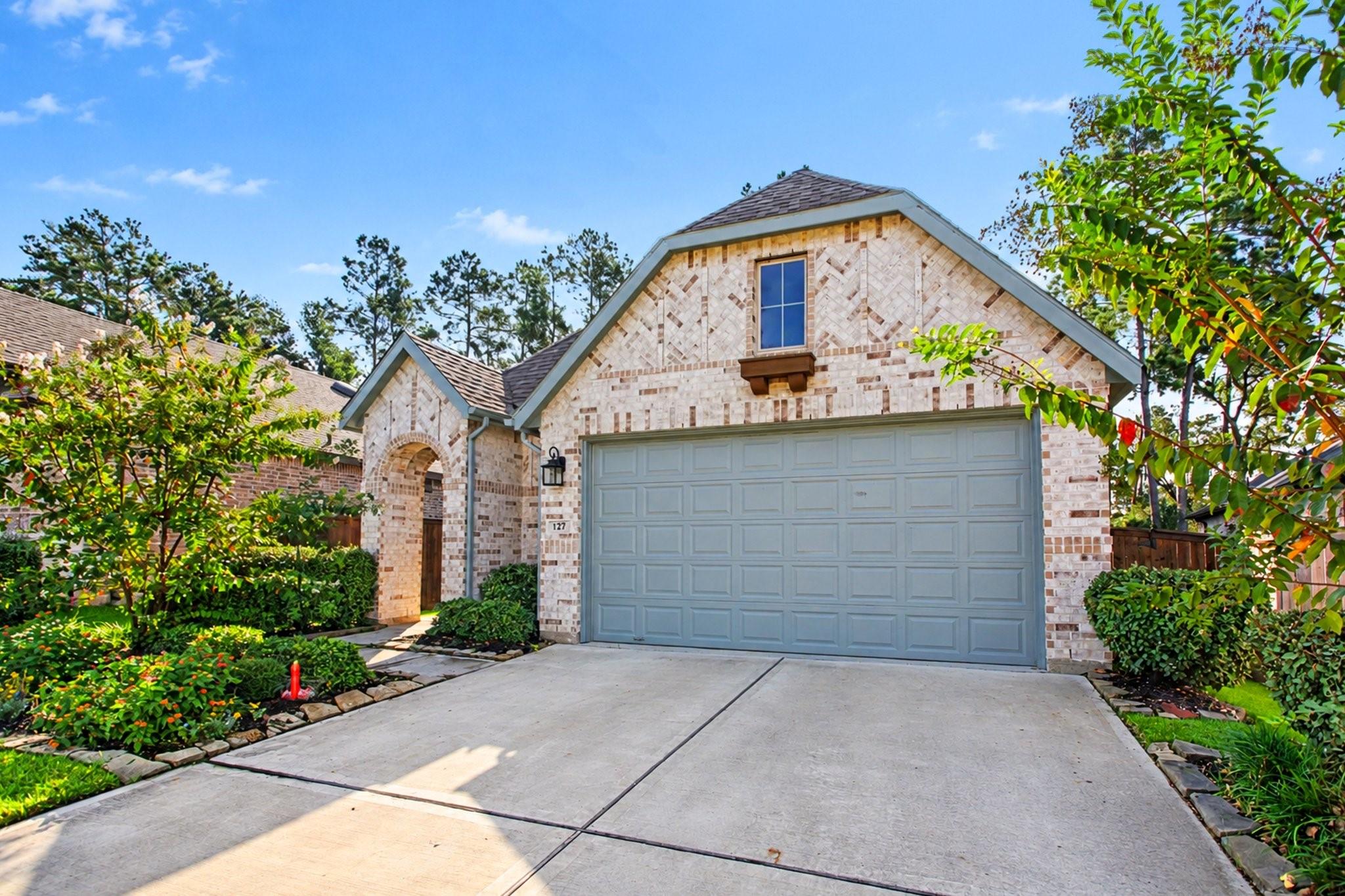 127 Lukewood Circle