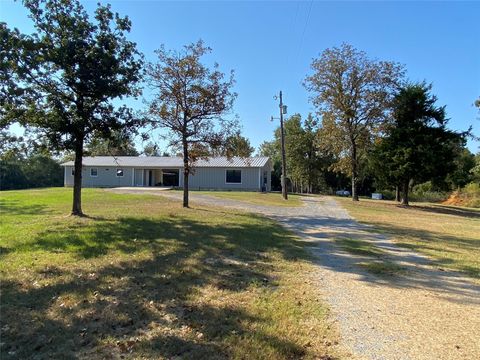 Photo of 8712 County Road 417, Marquez, TX 77865 (MLS # 5642212) Photo of 8712 County Road 417, Marquez, TX 77865 (MLS # 5642212)