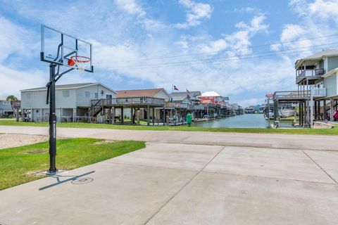 Tiny photo for 4019 Ector Drive, Galveston, TX 77554 (MLS # 18598802)