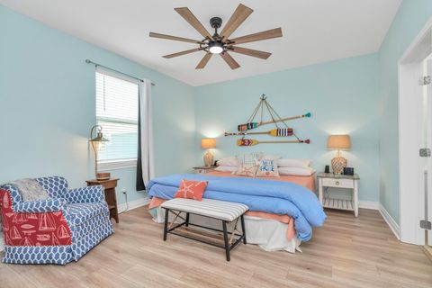 Tiny photo for 4019 Ector Drive, Galveston, TX 77554 (MLS # 18598802)