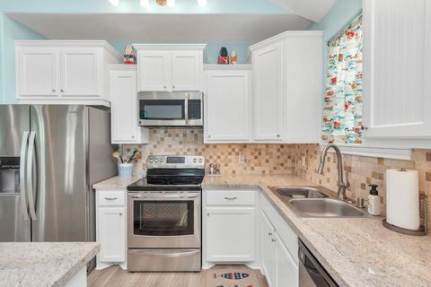 Tiny photo for 4019 Ector Drive, Galveston, TX 77554 (MLS # 18598802)