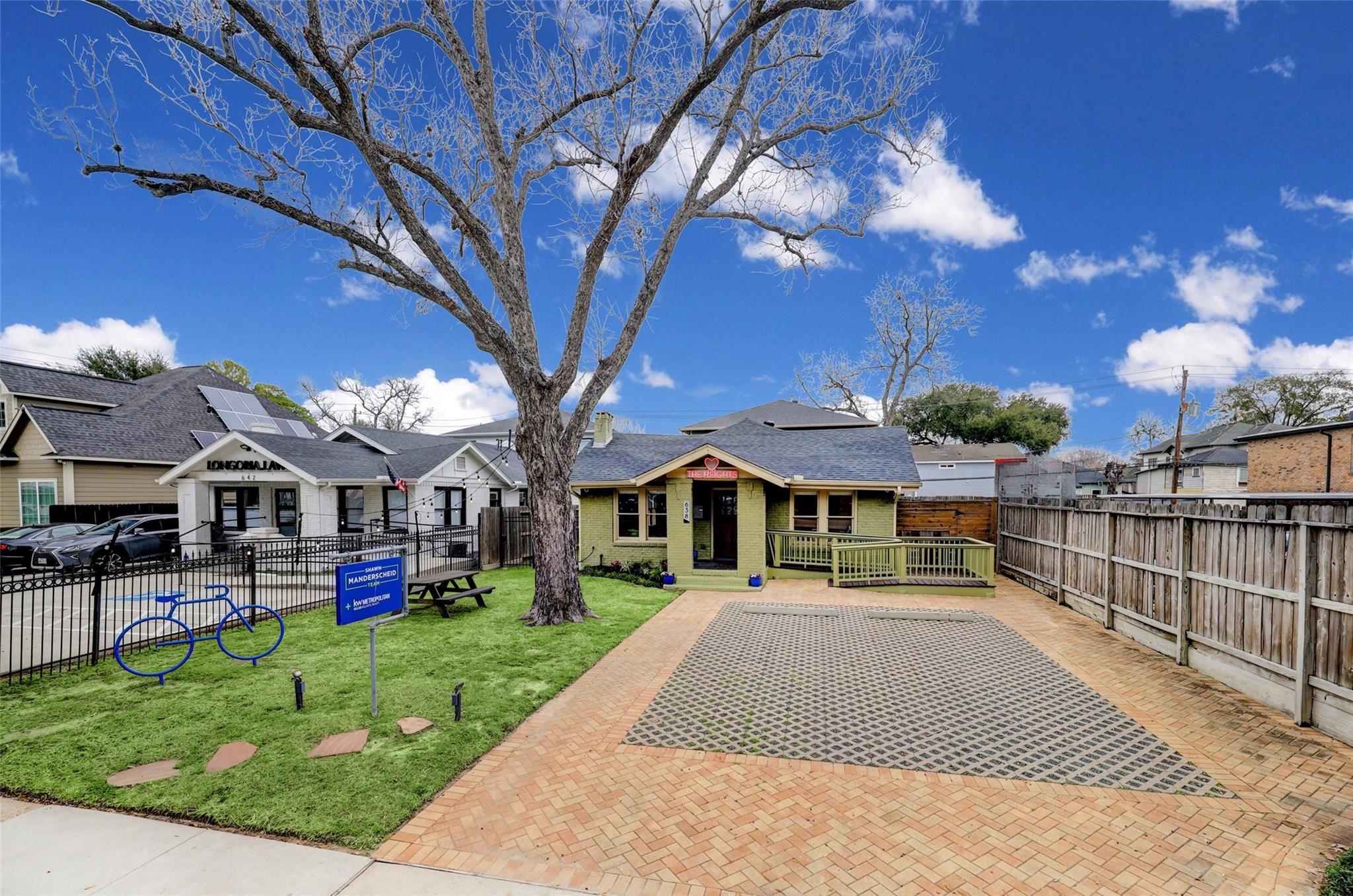 638 Heights Boulevard