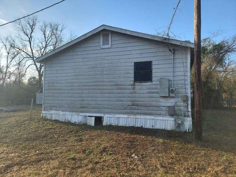 Homes For Sale - 105 Lodge Street<br/> Upshur County, Ore City, TX 75683
