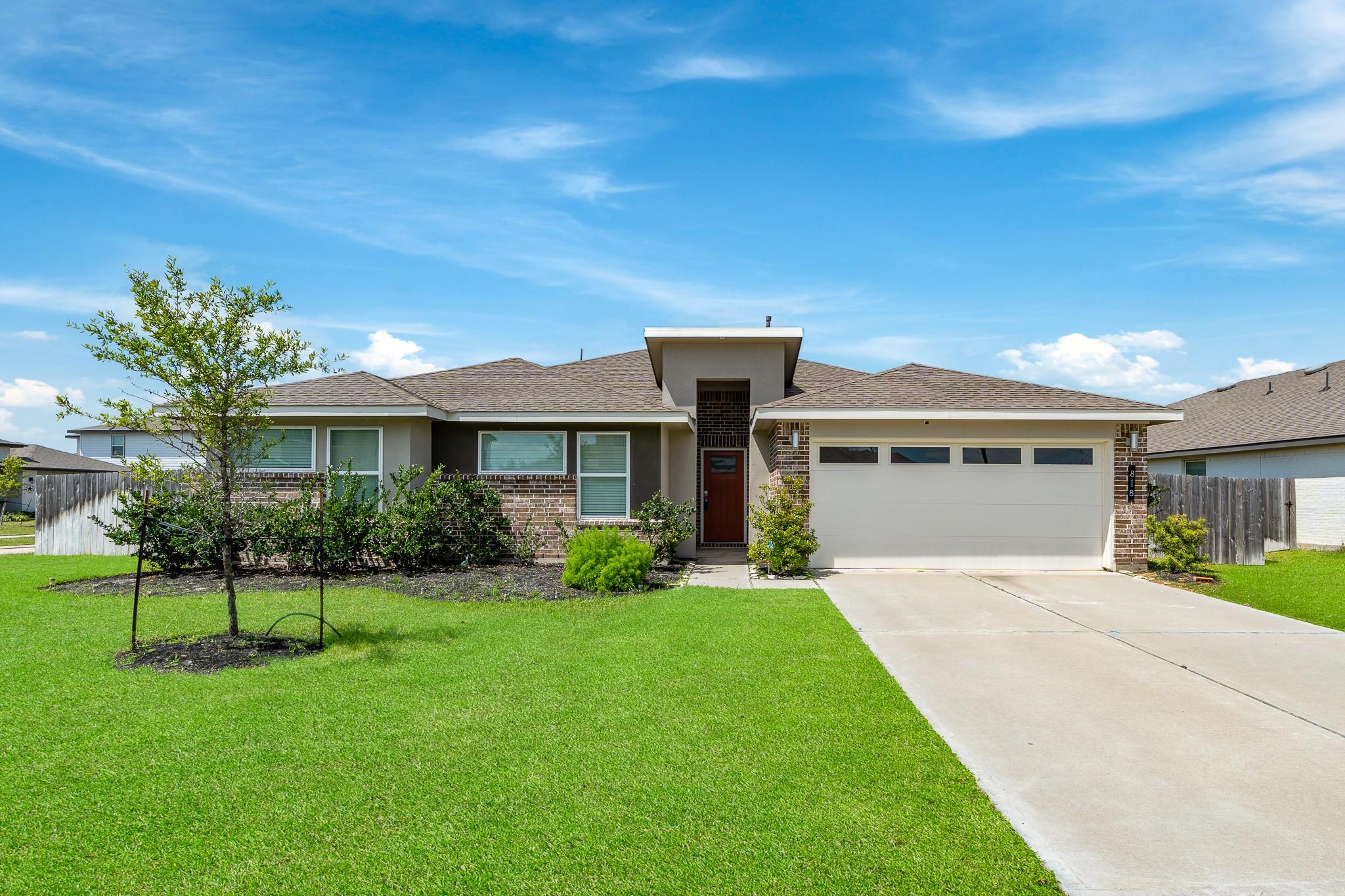 818 Starcross Bend Drive