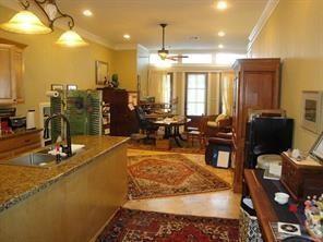 2423 Market Street 101