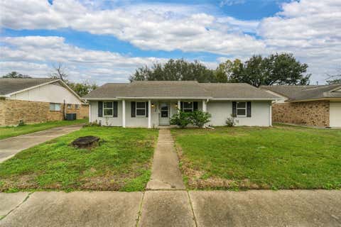 Photo of 8326 Hazen Street, Houston, TX 77036 (MLS # 65121961)