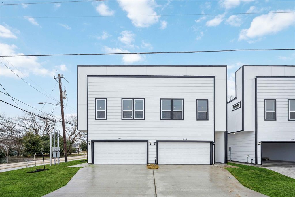 Photo of 8107 Calhoun Road, Houston, TX 77033 (MLS # 74385702)