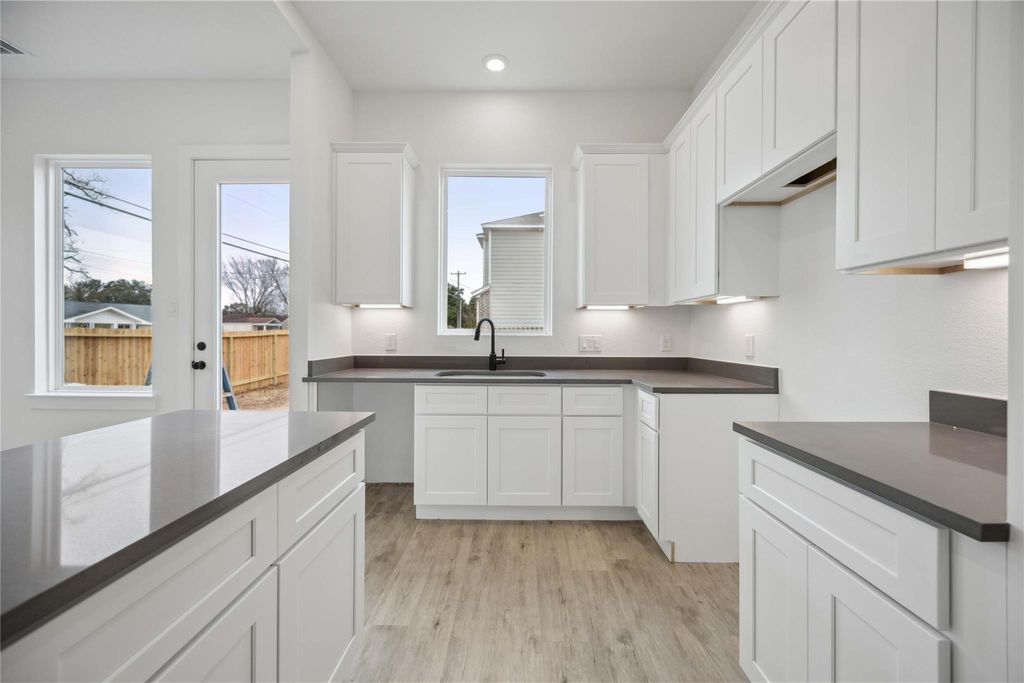 Photo of 8107 Calhoun Road, Houston, TX 77033 (MLS # 74385702)