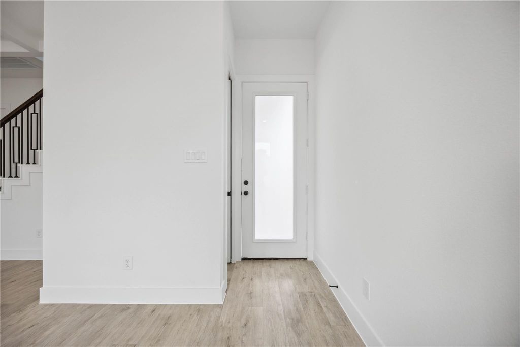 Photo of 8107 Calhoun Road, Houston, TX 77033 (MLS # 74385702)