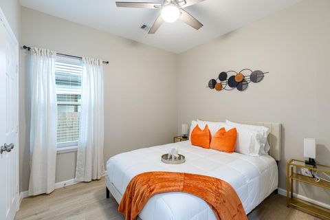 Tiny photo for 4661 Clover Street #B, Houston, TX 77051 (MLS # 62582108)