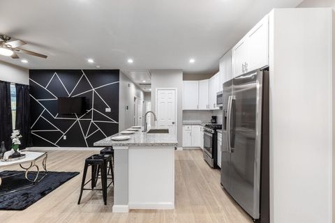 Tiny photo for 4661 Clover Street #B, Houston, TX 77051 (MLS # 62582108)