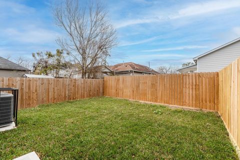 Tiny photo for 4661 Clover Street #B, Houston, TX 77051 (MLS # 62582108)