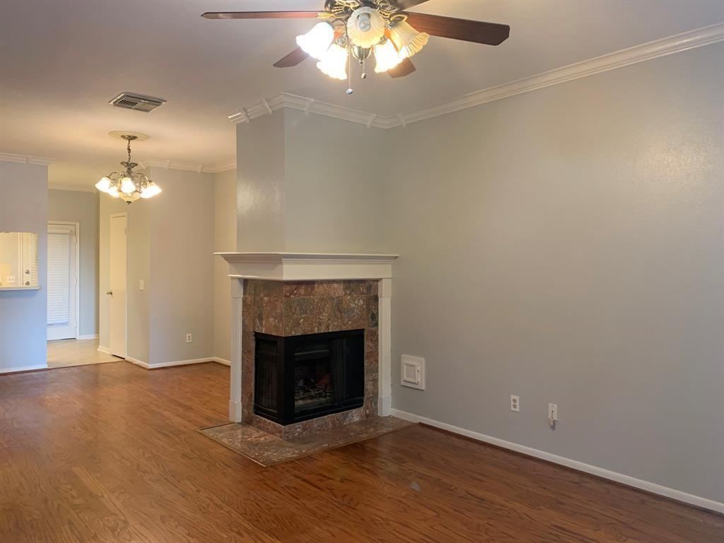 2910 Grants Lake Boulevard 1304