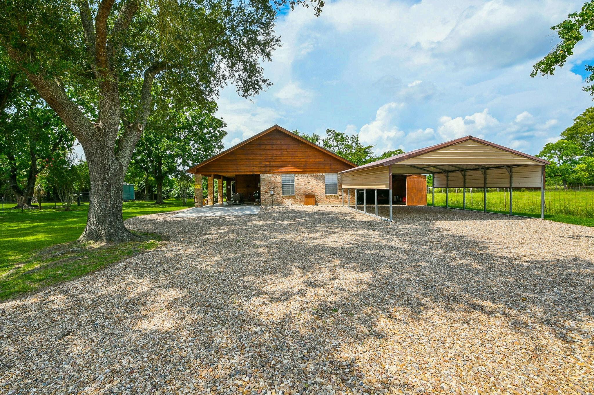 22035 Buescher Road