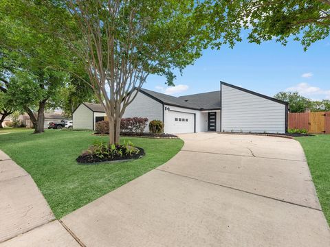 Photo of 2231 Round Lake Dr Dr, Houston, TX 77077 (MLS # 54007328)