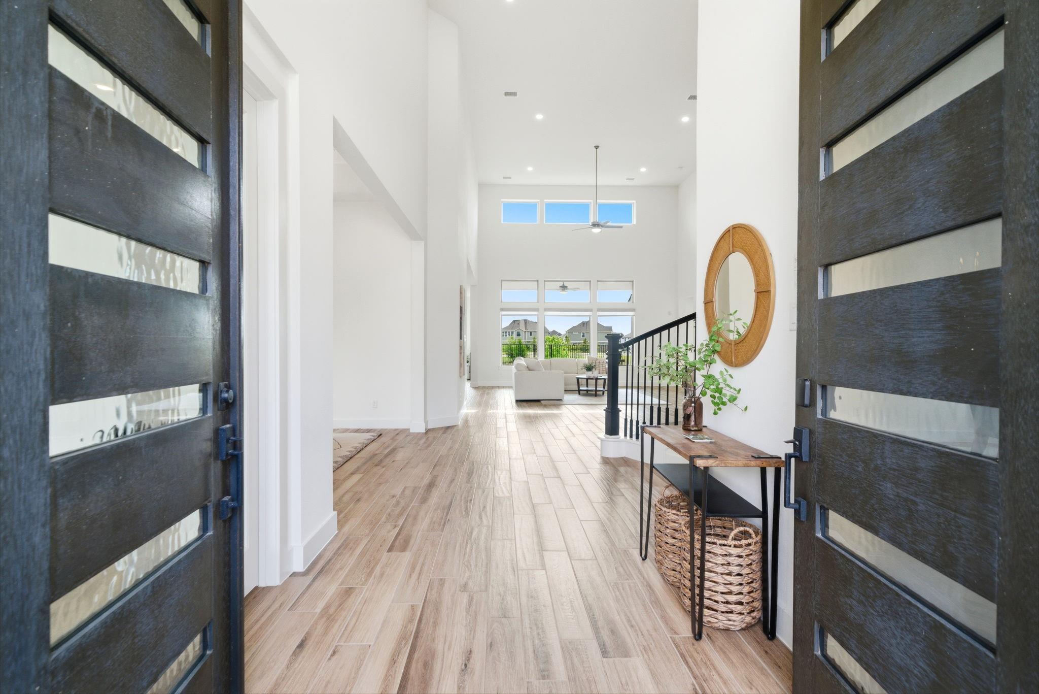 11006 White Caterpillar Drive