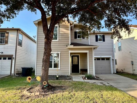 Photo of 2655 Skyview Shadows Court, Houston, TX 77047 (MLS # 10439622)