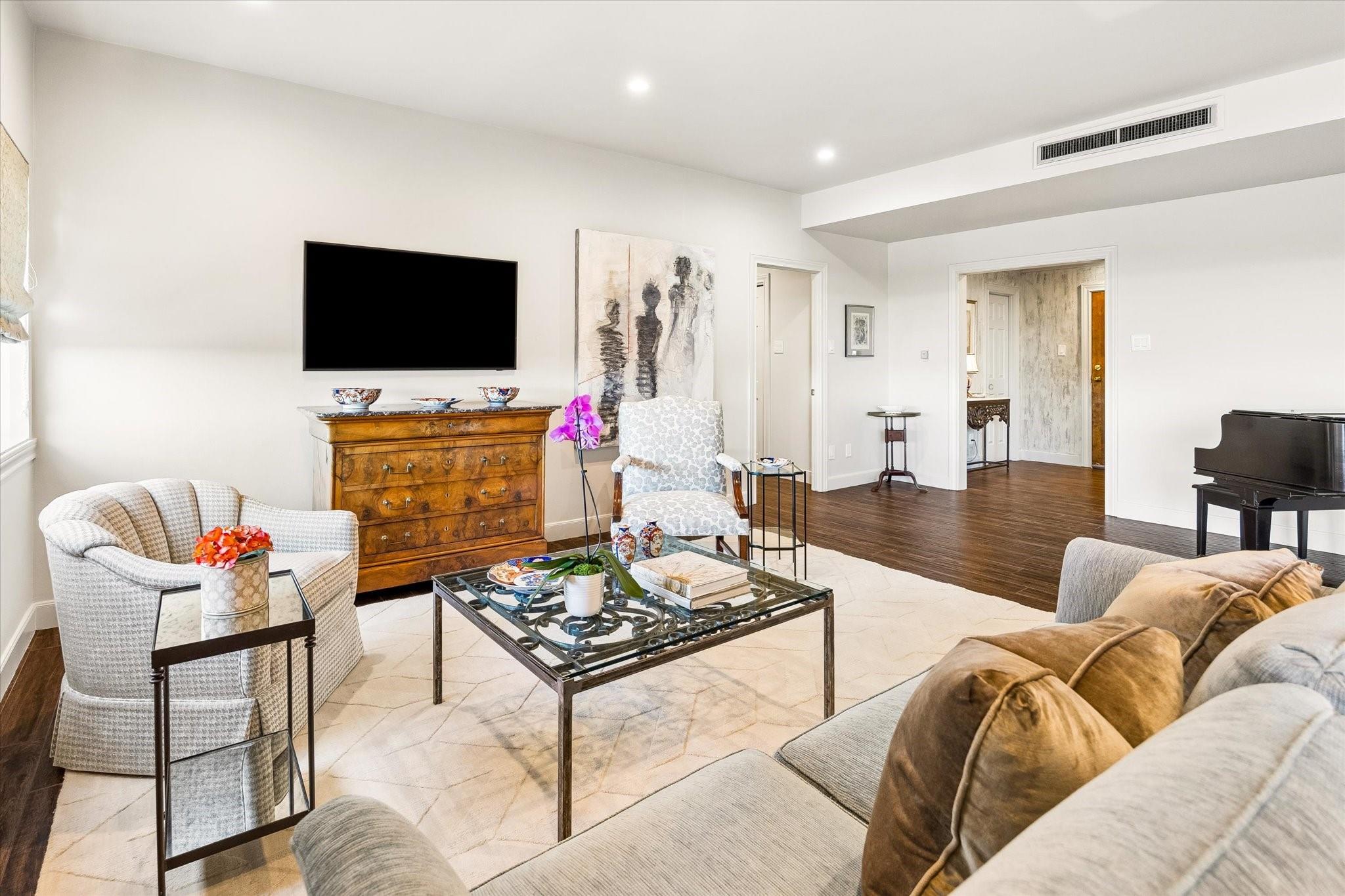 2929 Buffalo Speedway A203