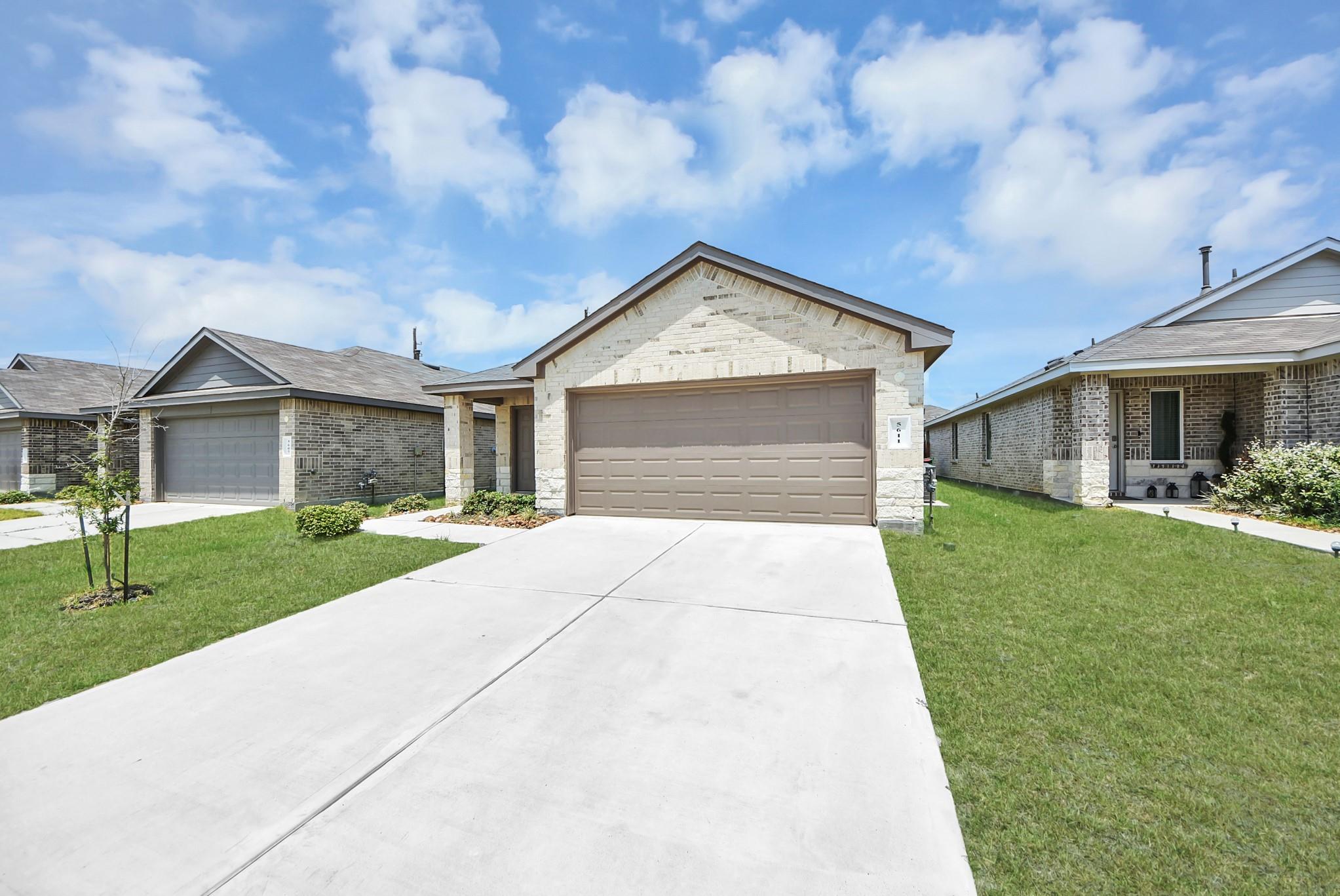 5611 Simcrest Grove Drive