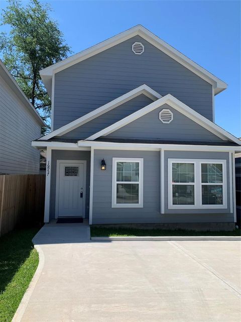 Photo of 16957 Glenheath, Montgomery, TX 77316 (MLS # 84233279)