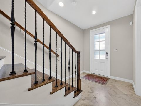 Tiny photo for 2810 Capitol Street, Houston, TX 77003 (MLS # 16444084)