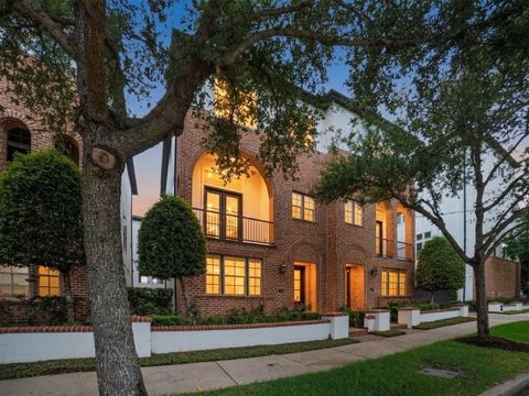 Tiny photo for 2810 Capitol Street, Houston, TX 77003 (MLS # 16444084)