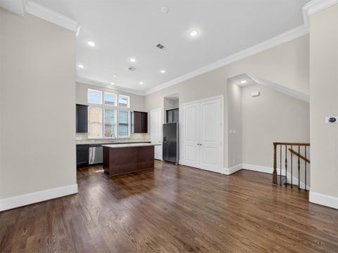 Tiny photo for 2810 Capitol Street, Houston, TX 77003 (MLS # 16444084)