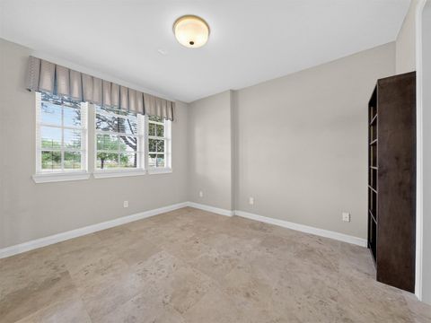 Tiny photo for 2810 Capitol Street, Houston, TX 77003 (MLS # 16444084)