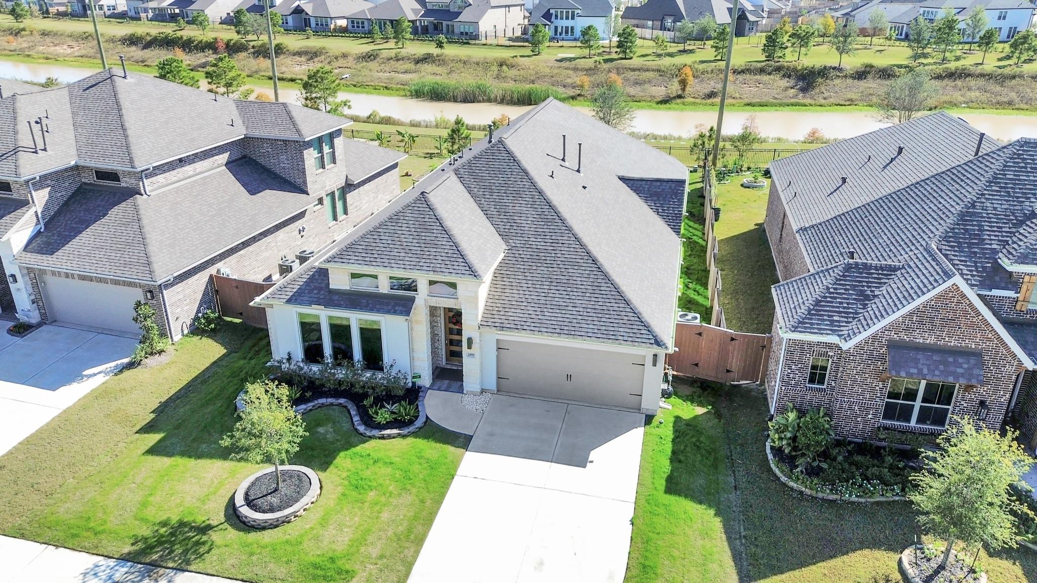 24919 Hibiscus Garden Way