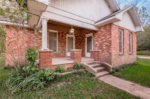 Photo of 116 Snyder Street, Groveton, TX 75845 (MLS # 27364507)