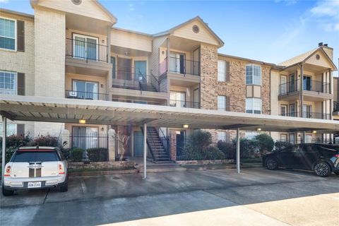 Photo of 2121 Hepburn Street #707, Houston, TX 77054 (MLS # 81369061)