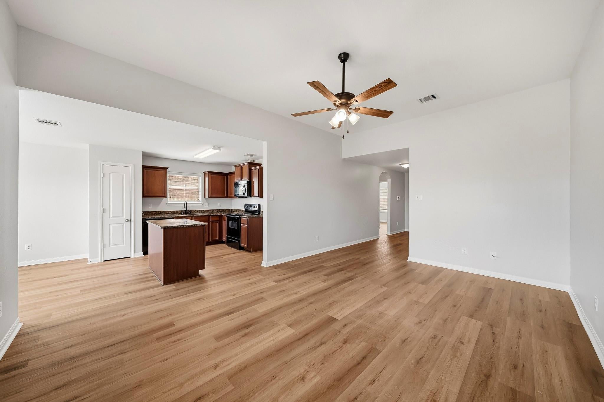 7203 Montclair Peak Lane