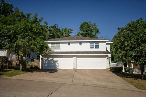 Photo of 1502 Creekside Lane #B, Nacogdoches, TX 75964 (MLS # 34894288)