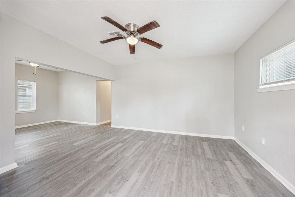 Photo of 710 E Magnolia Street, Angleton, TX 77515 (MLS # 80742159)