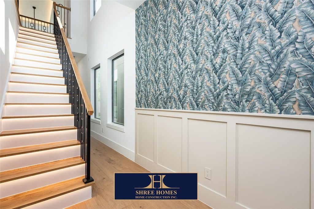 Photo of 611 Rolling Oaks, Stafford, TX 77477 (MLS # 67829871)